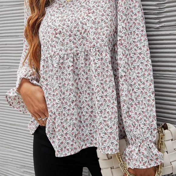 Floral Scoop Neck Peplum Blouse - Picture 2 of 8